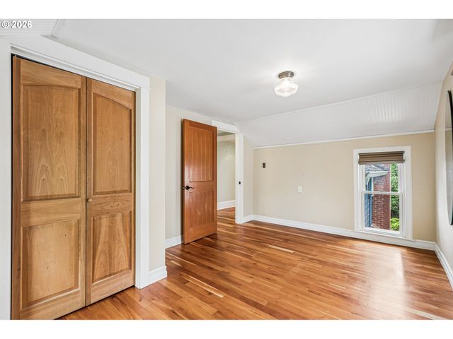 724 Se 27TH Ave, Portland, OR 97214