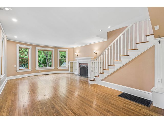 724 Se 27TH Ave, Portland, OR 97214