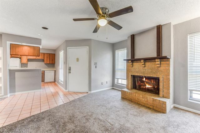 1516 Bay Area Boulevard F16, Houston, TX 77058