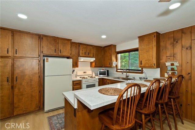 744 Bergschrund, Crestline, CA 92325