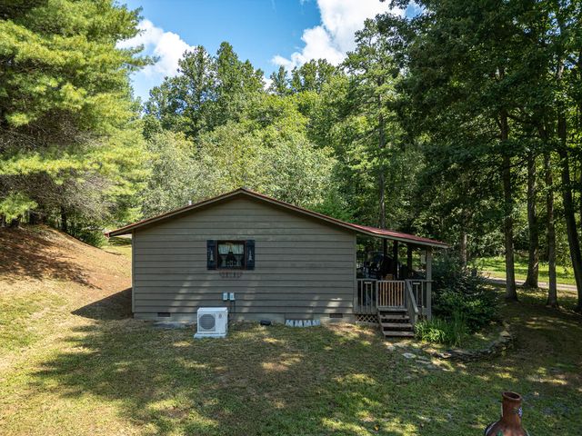 372 Hunter Ridge, Murphy, NC 28906