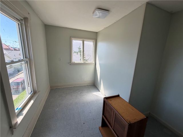 501 8th St, Charleroi Boro, PA 15022