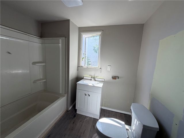 501 8th St, Charleroi Boro, PA 15022