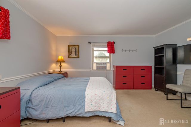 9 Crabtree Road, Old Bridge, NJ 07747