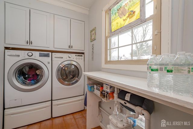 9 Crabtree Road, Old Bridge, NJ 07747