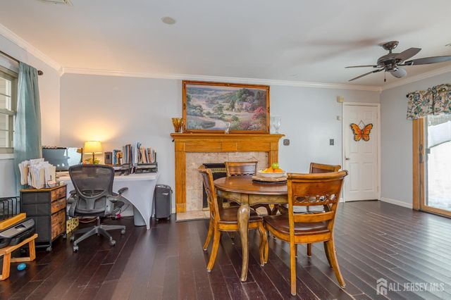 9 Crabtree Road, Old Bridge, NJ 07747