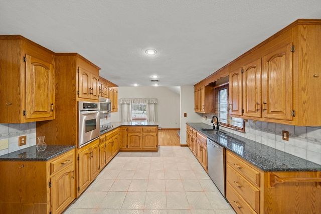 15 Valdora Drive, Stoneham, MA 02180