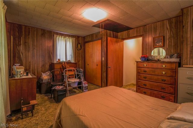 210 E Montgomery Street, Marietta, OH 45750