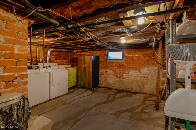 210 E Montgomery Street, Marietta, OH 45750