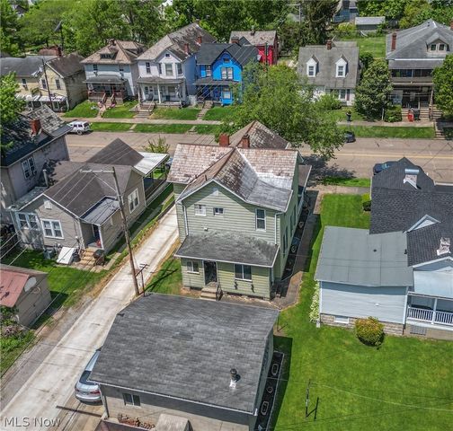 210 E Montgomery Street, Marietta, OH 45750