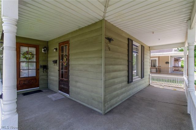 210 E Montgomery Street, Marietta, OH 45750