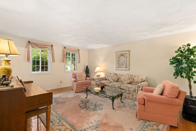 15 Condor Rd, Sharon, MA 02067