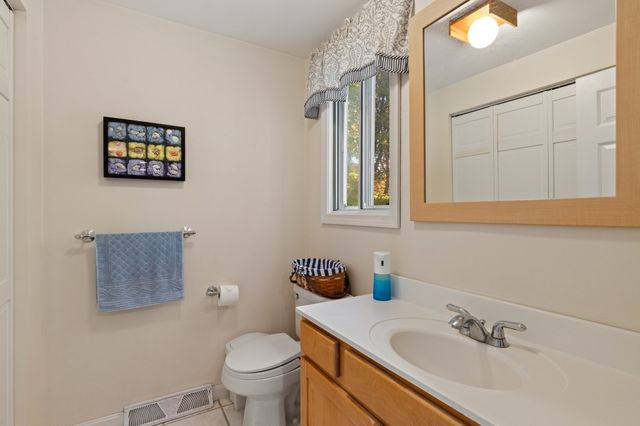 15 Condor Rd, Sharon, MA 02067