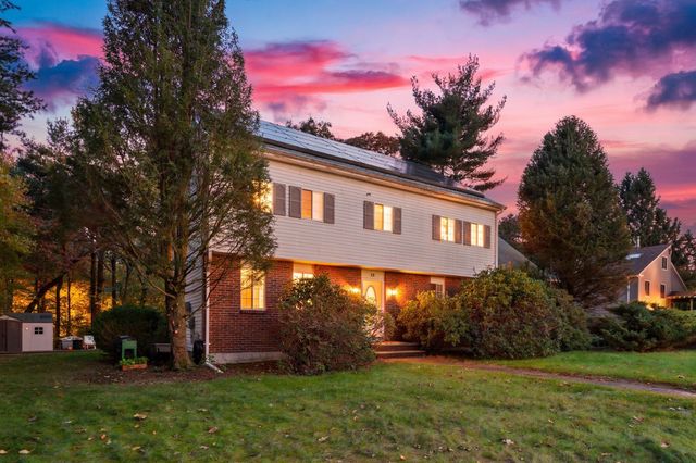15 Condor Rd, Sharon, MA 02067
