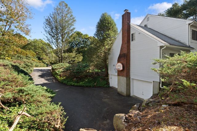 15 Condor Rd, Sharon, MA 02067