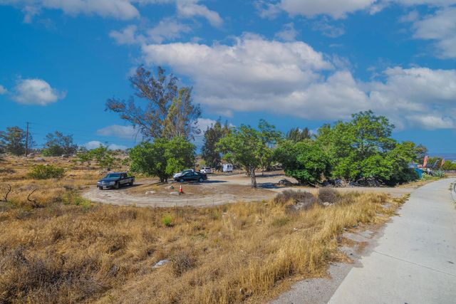 2 4th Street, Perris, CA 92570