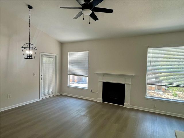 18105 VILLA CREEK DRIVE, Tampa, FL 33647