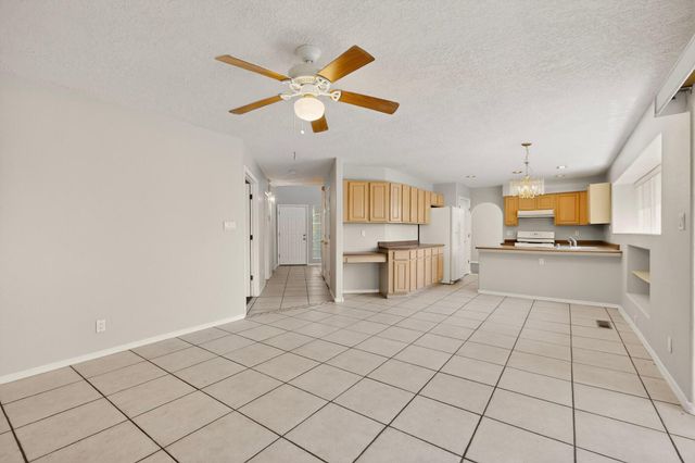 4424 Rancho Centro NW, Albuquerque, NM 87120