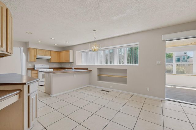 4424 Rancho Centro NW, Albuquerque, NM 87120