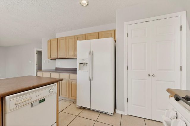 4424 Rancho Centro NW, Albuquerque, NM 87120