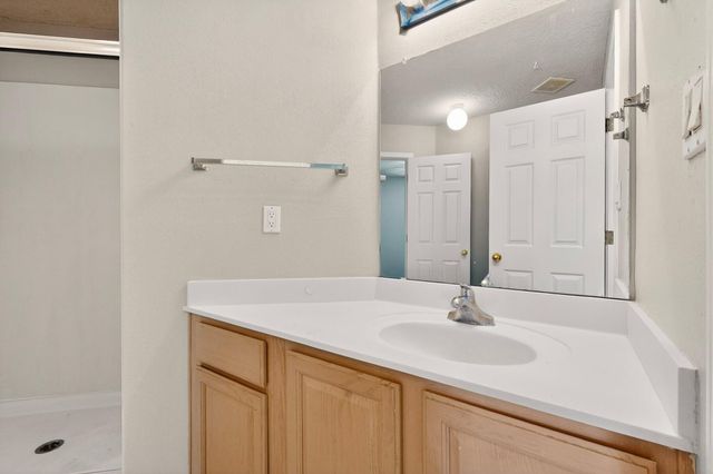 4424 Rancho Centro NW, Albuquerque, NM 87120