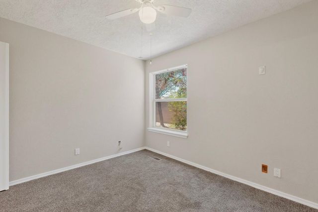 4424 Rancho Centro NW, Albuquerque, NM 87120