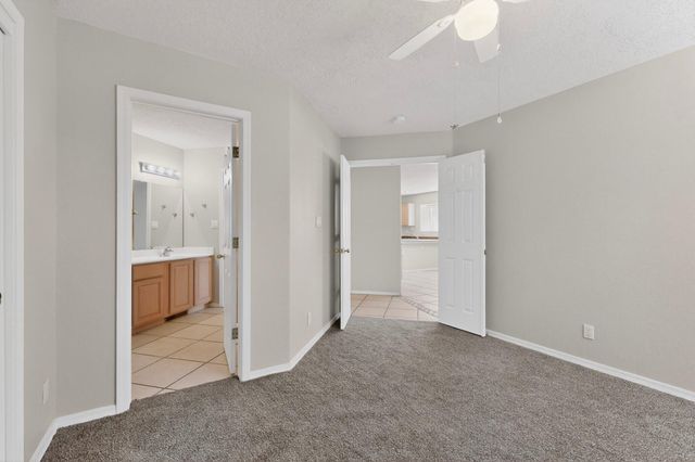 4424 Rancho Centro NW, Albuquerque, NM 87120