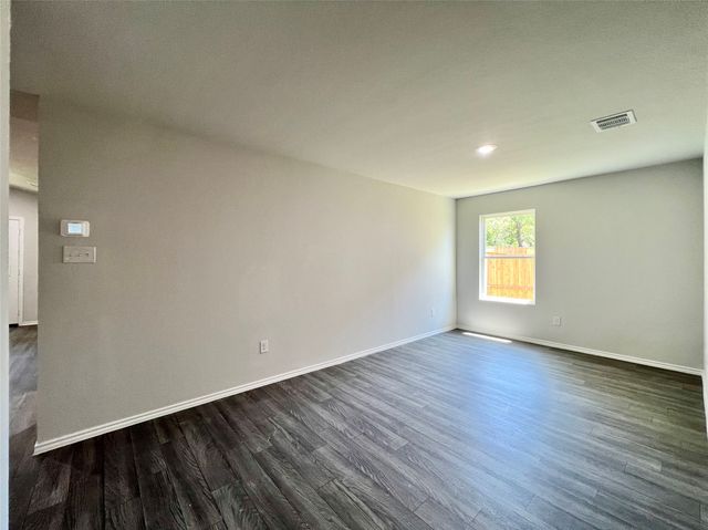 544 Quail Meadows Drive, Cleburne, TX 76031