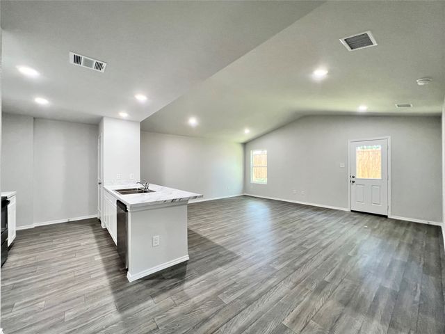 544 Quail Meadows Drive, Cleburne, TX 76031
