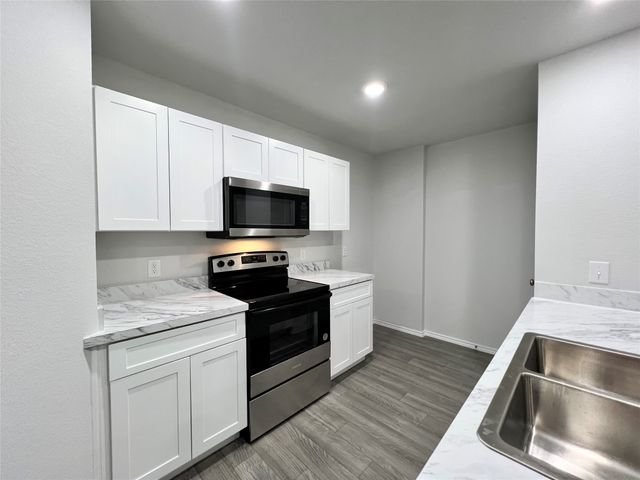 544 Quail Meadows Drive, Cleburne, TX 76031