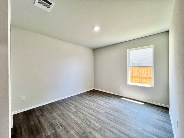 544 Quail Meadows Drive, Cleburne, TX 76031