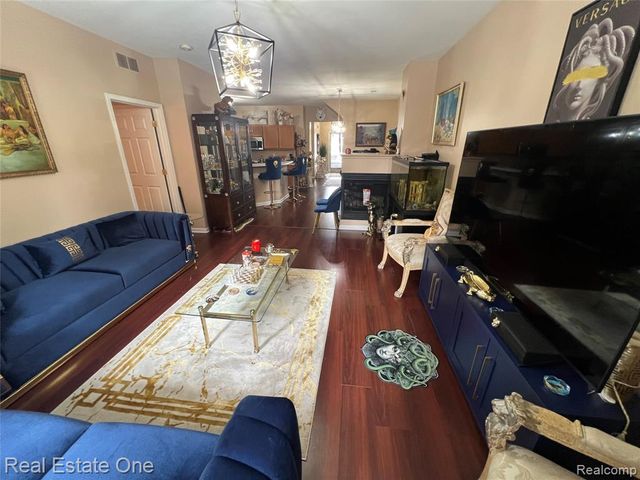 43216 Pendleton Circle, Sterling Heights, MI 48313