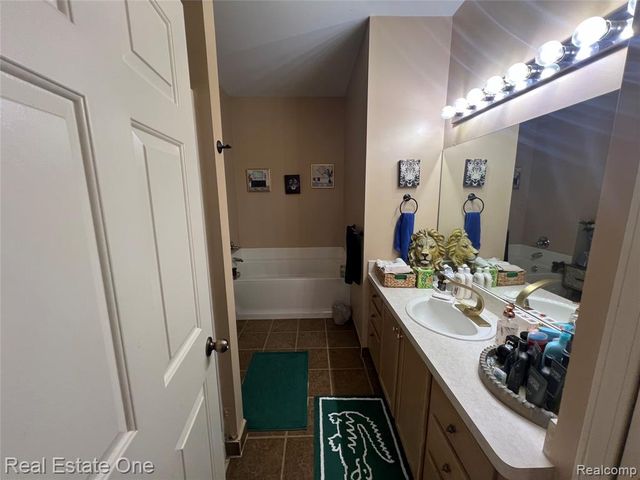 43216 Pendleton Circle, Sterling Heights, MI 48313