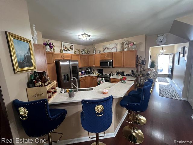 43216 Pendleton Circle, Sterling Heights, MI 48313