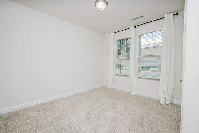 1407 E Via Azzurra Way, Fresno, CA 93730
