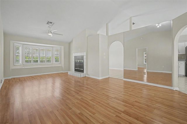 6208 HUNTINGTON DRIVE, Zephyrhills, FL 33542