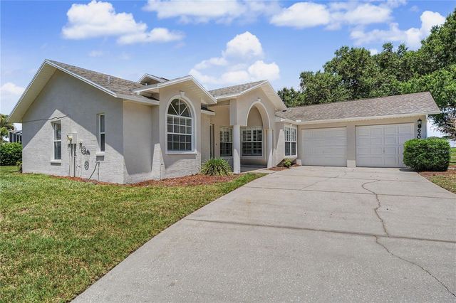 6208 HUNTINGTON DRIVE, Zephyrhills, FL 33542