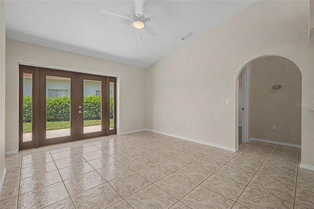 6208 HUNTINGTON DRIVE, Zephyrhills, FL 33542