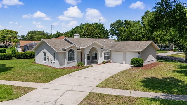 6208 HUNTINGTON DRIVE, Zephyrhills, FL 33542