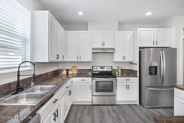 4916 CREEK BLUFF Lane, Middleburg, FL 32068