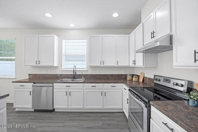 4916 CREEK BLUFF Lane, Middleburg, FL 32068