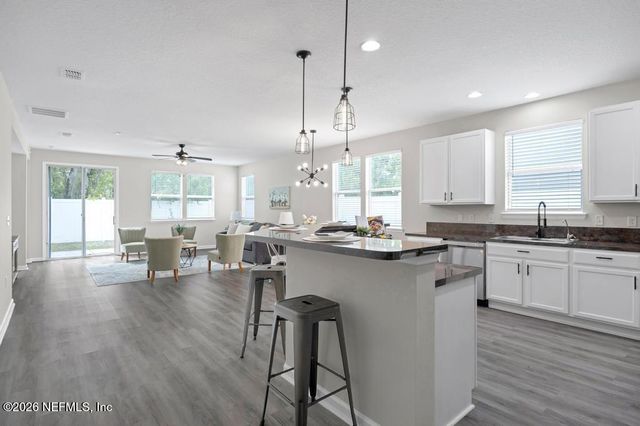 4916 CREEK BLUFF Lane, Middleburg, FL 32068