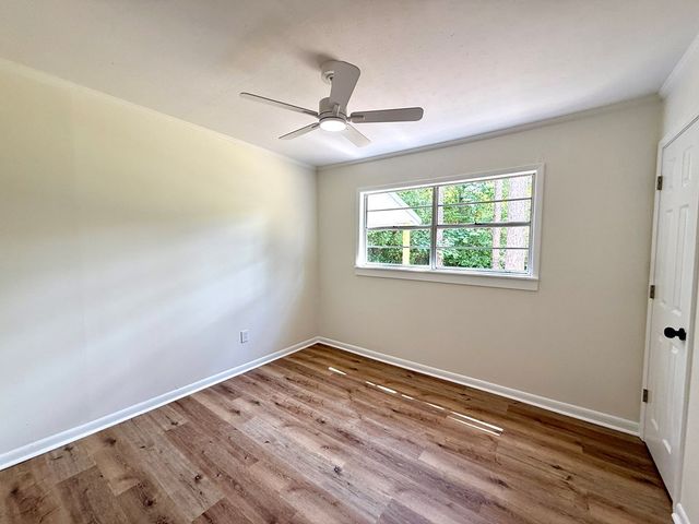 1833 S St Andrews, Dothan, AL 36301