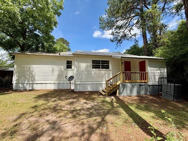 1833 S St Andrews, Dothan, AL 36301