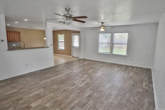 11827 PURE SILVER, San Antonio, TX 78254
