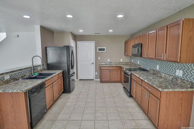 11827 PURE SILVER, San Antonio, TX 78254