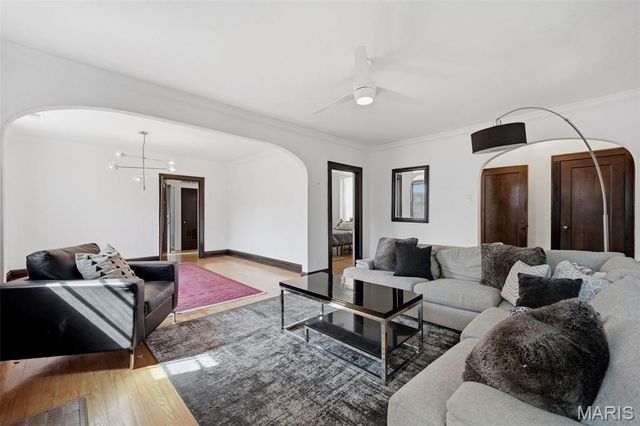 7100 Amherst Avenue, University City, MO 63130