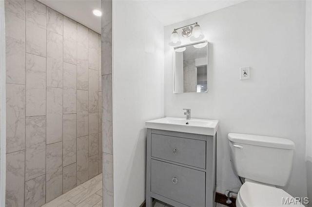 7100 Amherst Avenue, University City, MO 63130