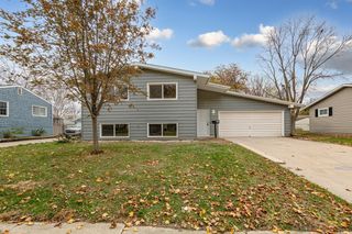 1614 8 1/2 Avenue SE, Rochester, MN 55904