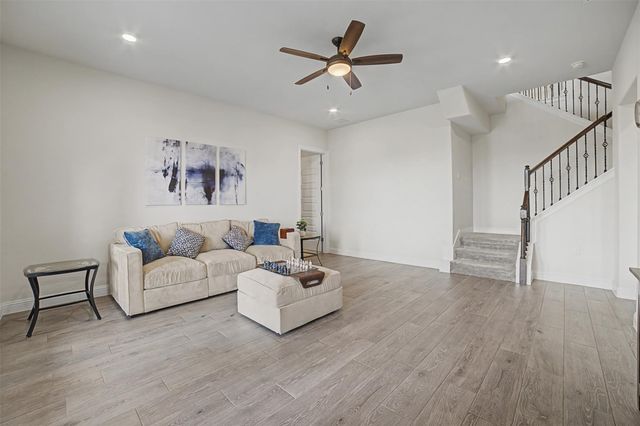 119 Serene Hilltop CIR, Austin, TX 78738